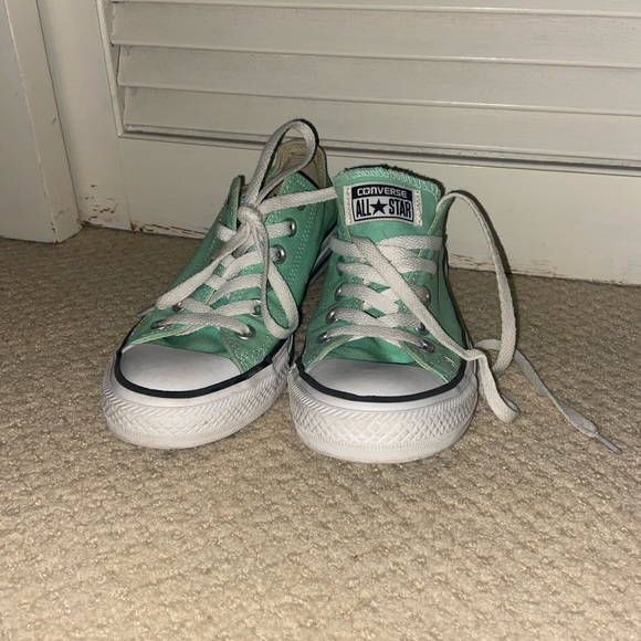 Mint green converse - Picture 2 of 2